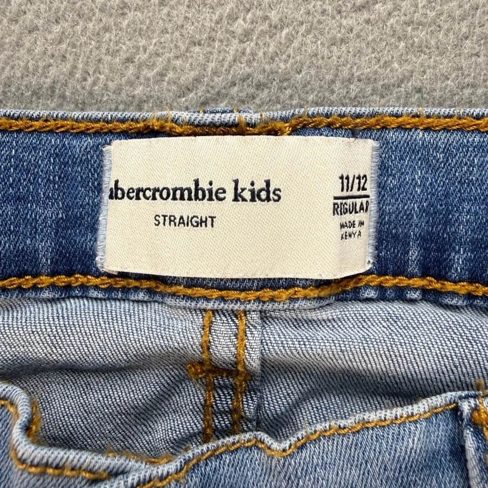 Abercrombie Kids Straight Leg Denim Jeans Regular Fit Size 11/12 Light Blue Wash
